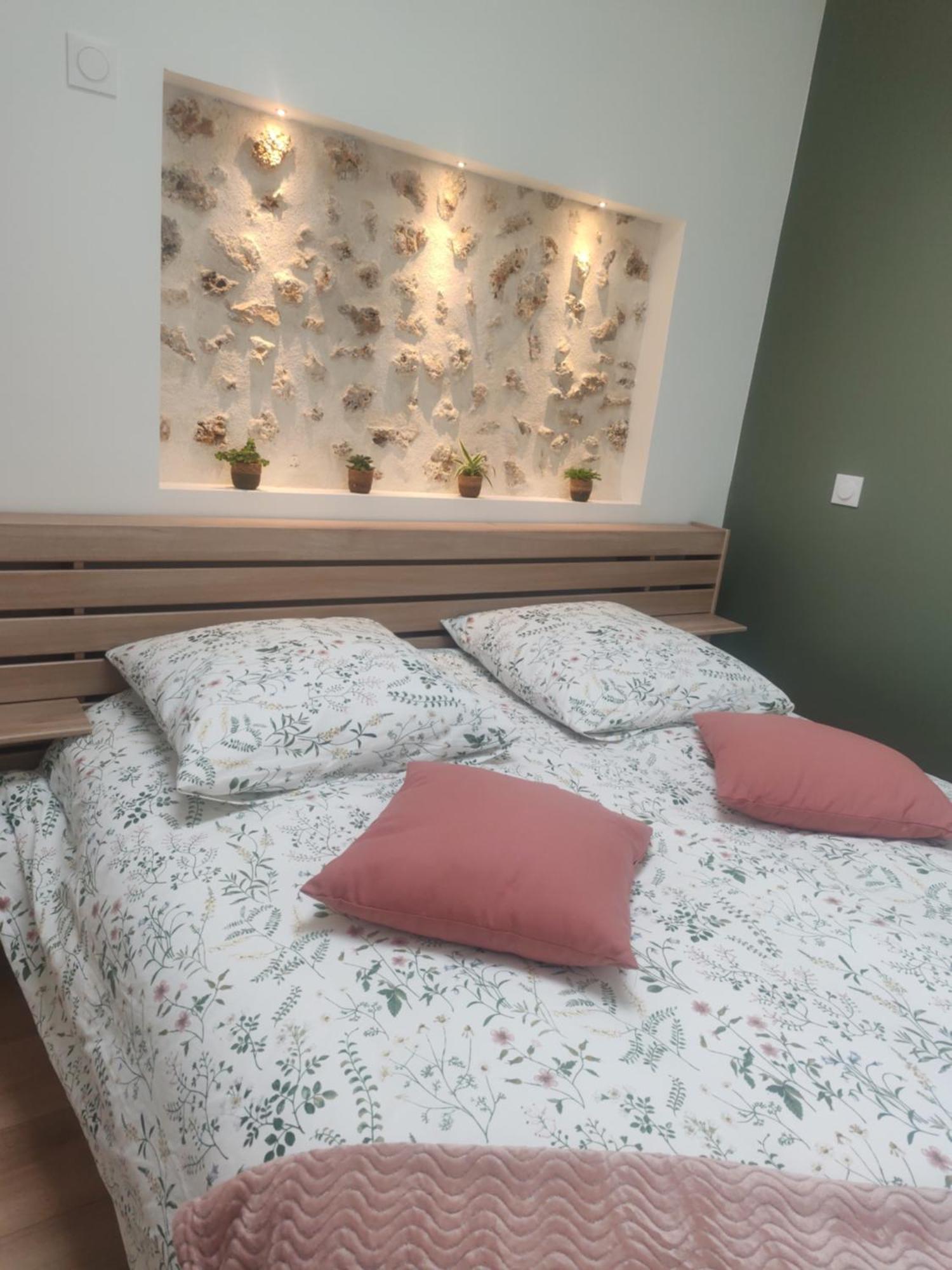 Bed and Breakfast Chez Peggy Jouarre Exterior foto
